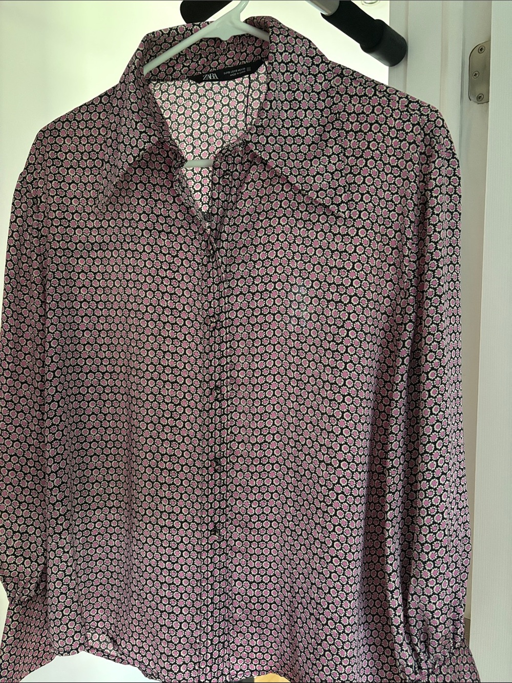 Zara Woman's Pink and Black Geometric Button-Up Shirt